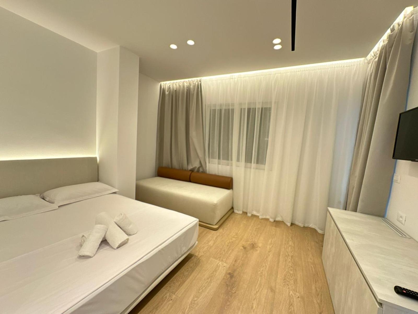 Villa Mucho Sarandë Exterior foto