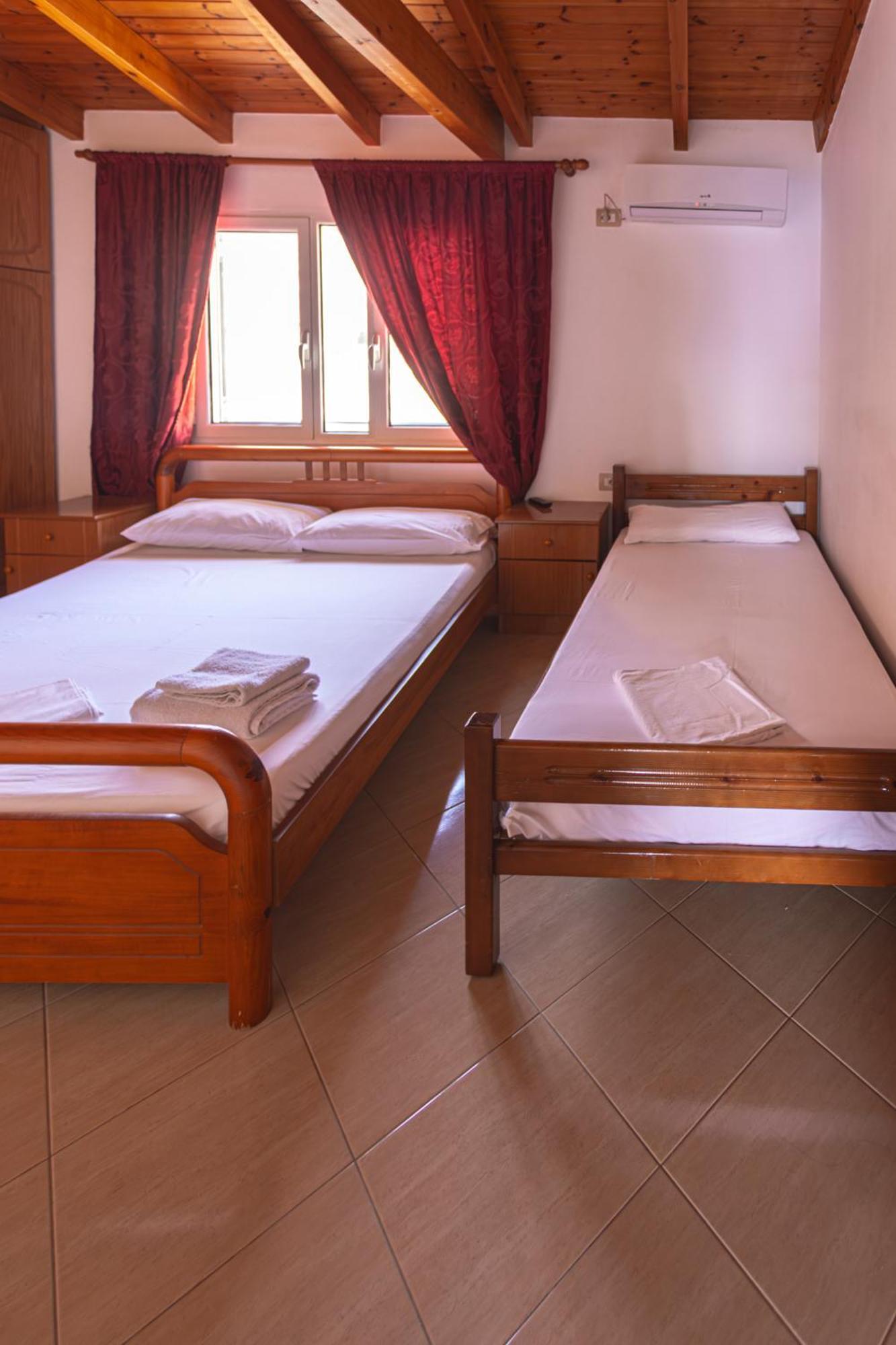 Villa Mucho Sarandë Exterior foto