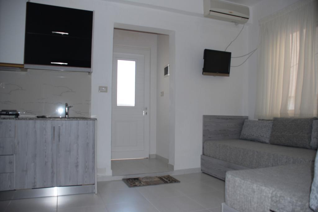 Villa Mucho Sarandë Exterior foto